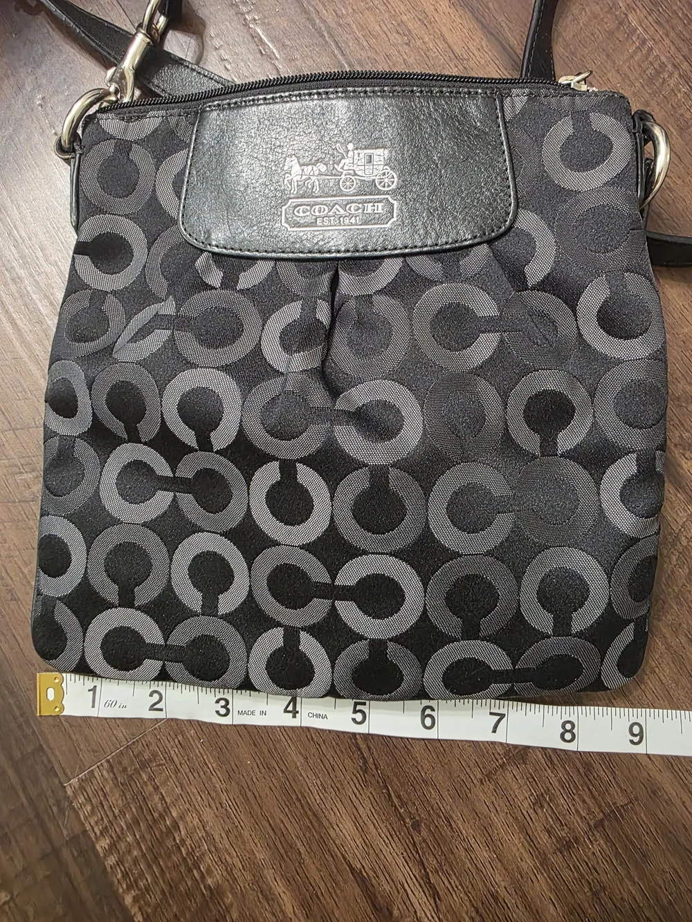 Coach Madison Op Art Swingpack Crossbody Bag Black Gray 43033 Y2K